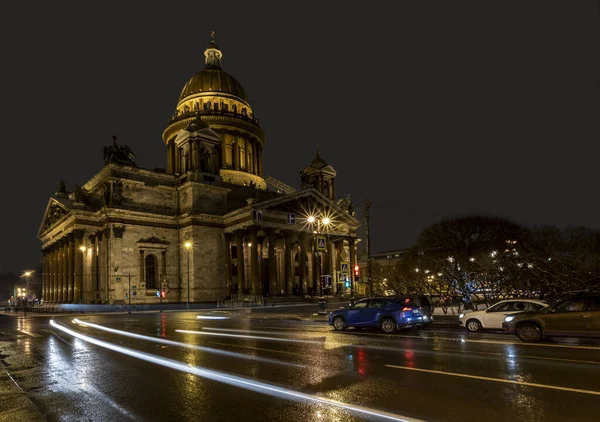 São Petersburgo Tráfego Automóveis Praça São Isaac Perto Catedral São Fotografia De Stock