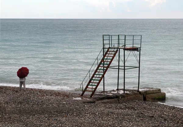 Tempête sur la plage en Abkhazie — Photo