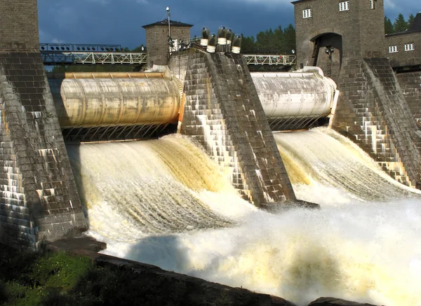 Spillway on hydroelectric power station dam — Stock Photo, Image