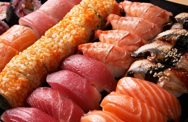Uppsättning japansk sushi — Stockfoto