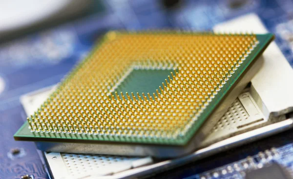 Placa de circuito eletrônico com processador — Fotografia de Stock