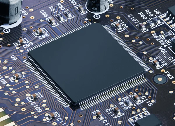 Placa de circuito eletrônico com processador — Fotografia de Stock
