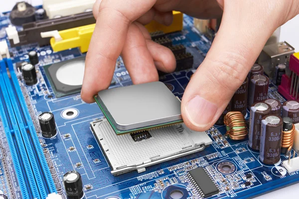 Placa de circuito eletrônico, instalação do processador — Fotografia de Stock