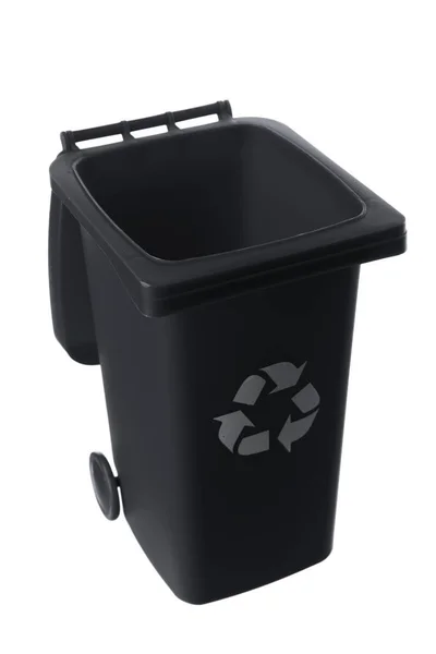 Plástico lata de lixo preto isolado no fundo branco — Fotografia de Stock
