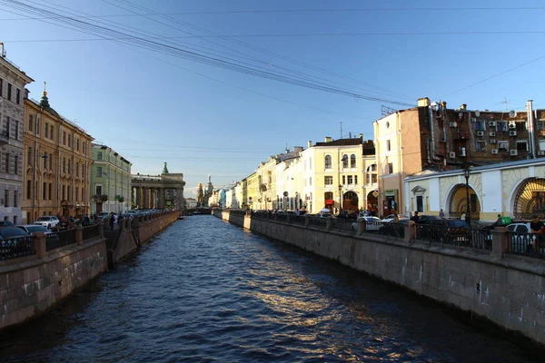 San Petersburgo Russia Luglio 2021 Passeggiate Strade Estive San Pietroburgo — Foto Stock