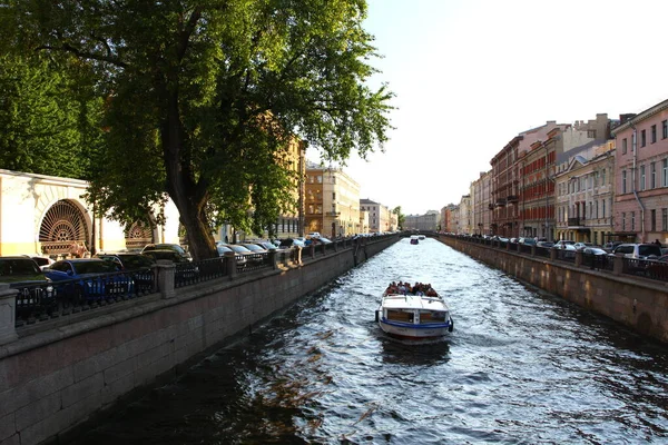 Saint Petersburg Russia July 2021 Прогулянки Літніх Вулицях Санкт Петербурга — стокове фото