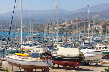 Yaz tatil arka plan. Tekneler Kandiye eski bağlantı noktası. Crete, Yunanistan, Europe