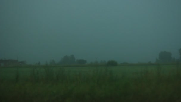 Gewitterwechsel, Blitzeinschläge, Regenschauer — Stockvideo