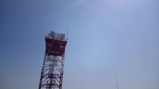 radar tour de communication avion 
