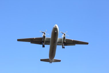 Novosibirsk - Ekim 08: Katekavia Antonov An-Novosibirsk Uluslararası Havaalanı Tolmachevo açılış 24 (Ra-46604). 08 Ekim 2015 Novosibirsk Rusya