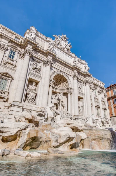 Fonte de Trevi, a fonte barroca em Roma, Itália . — Fotografia de Stock