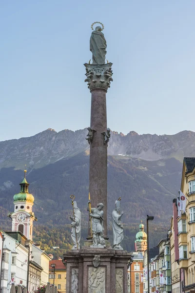 Saint anne sloupec v Innsbrucku, Rakousko. — Stock fotografie