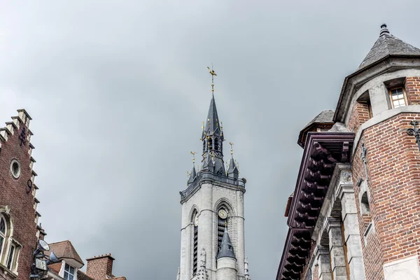 Klockstapeln (franska: beffroi) av tournai, Belgien — Stockfoto