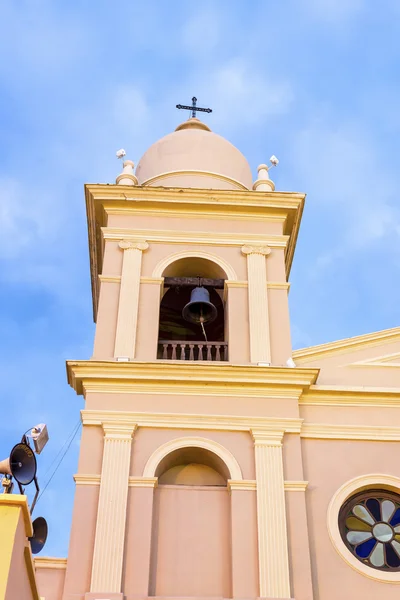 Kościół w mieście cafayate w salta, Argentyna. — Zdjęcie stockowe