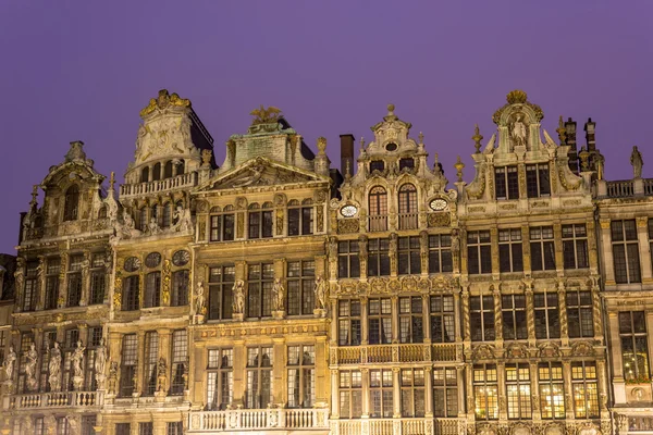 GuildHalls tarihinde grand place, brussels, Belçika. — Stok fotoğraf