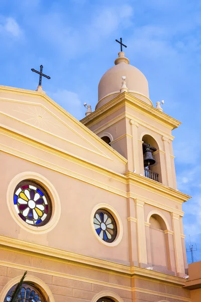 Kościół w mieście cafayate w salta, Argentyna. — Zdjęcie stockowe