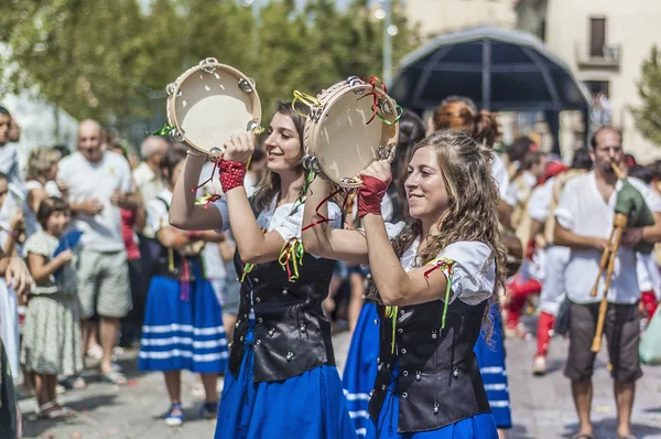 Cercavila performance dentro Vilafranca del Penedes Festa Major — Fotografia de Stock