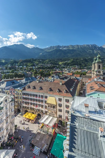 Ogólny widok na innsbruck w zachodniej Austrii. — Zdjęcie stockowe