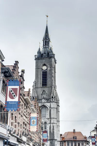 Het Belfort (Frans: beffroi) van Doornik, België — Stockfoto