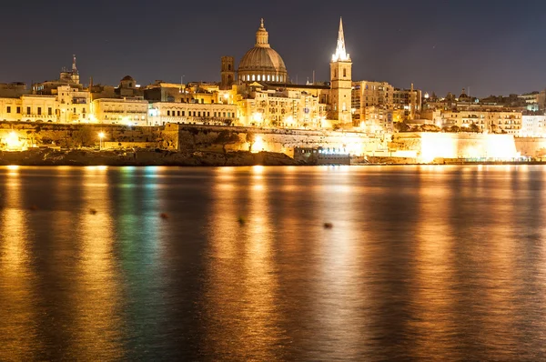 Valletta vista del horizonte frente al mar, Malta —  Fotos de Stock