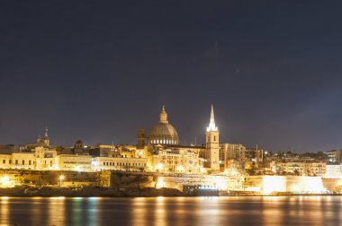 Valletta sahilinde skyline görünümü, malta