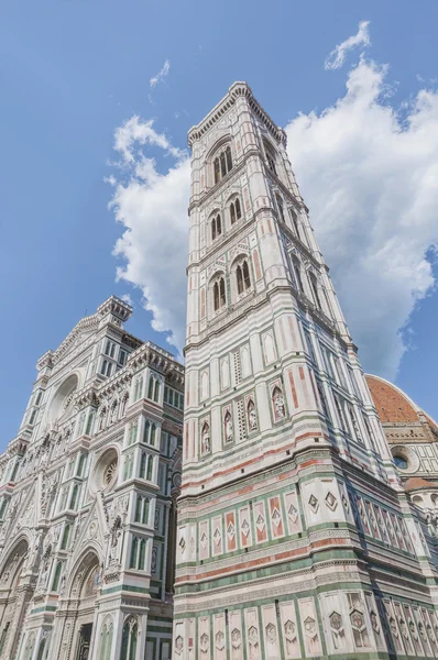 大教堂 di santa maria del fiore 在佛罗伦萨，意大利 — 图库照片