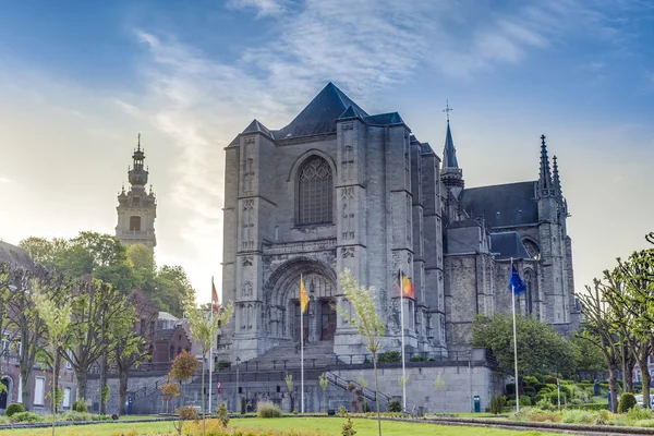 Kostel svatého waltrude v mons, Belgie. — Stock fotografie