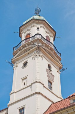 Prag zirvesinde astronomik Kulesi