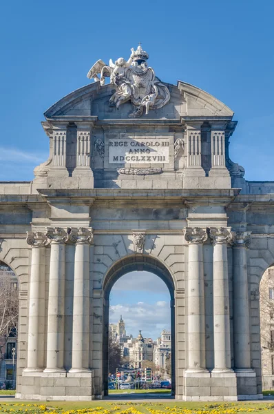 Alcala Gate v Madridu, Španělsko. — Stock fotografie