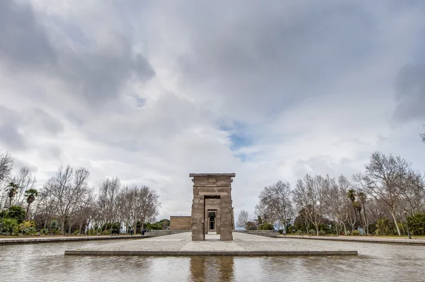 O Templo de Debod em Madrid, Espanha. — Fotografia de Stock