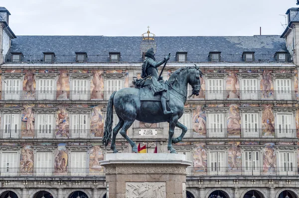 Filips Iii op de Plaza Mayor in Madrid, Spanje. — Stockfoto