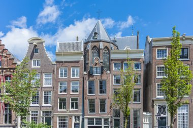 Herengracht Amsterdam sokakta. Hollanda.