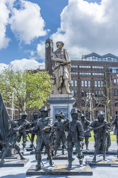 Estátua de Rembrandt em Amsterdam, Países Baixos — Fotografia de Stock