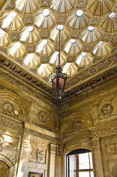 Palacio Dolmabahce en Estambul — Foto de Stock