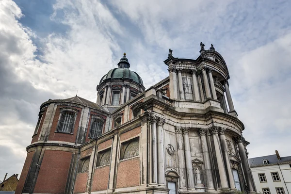 Catedral de Saint Aubin em Namur, Bélgica — Fotografia de Stock