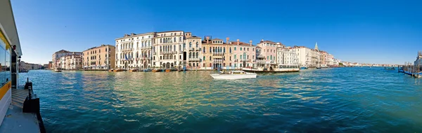 Canal Grande, Estações de saudação em Veneza — Fotografia de Stock