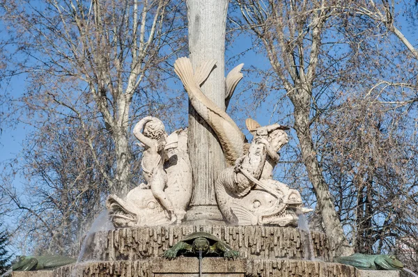 Galapagos fontän i Madrid, Spanien. — Stockfoto