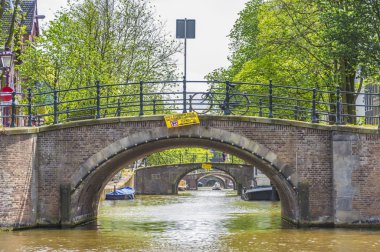 Ne zaman köprü üzerinden Amsterdam kanal, Hollanda.