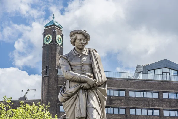 Estatua de Rembrandt en Amsterdam, Países Bajos — Foto de Stock