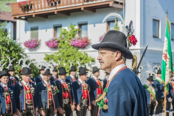 Maria Himmelfahrt Prozession oberperfuss, Österreich. — Stockfoto