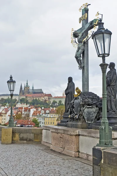 在布拉格，捷克瑕疵查尔斯桥 — 图库照片