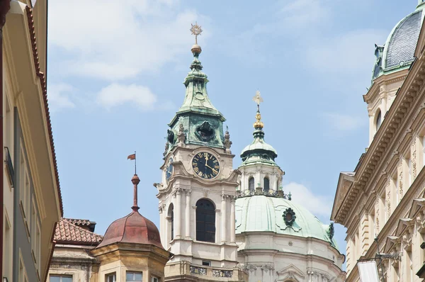 Sint Nicolaas kerk in Praag — Stockfoto