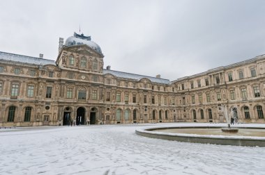 Paris Coeur Carre Meydanı