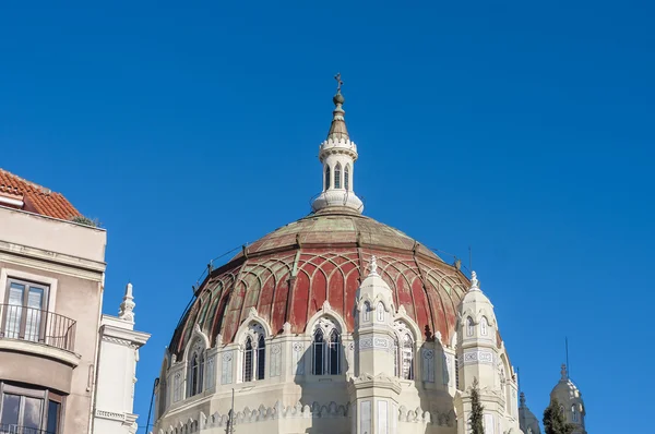 San Manuel och kyrkan San Benito i Madrid, Spanien — Stockfoto