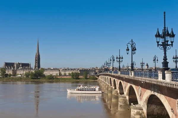 Saint Pierre bridge at Bordeaux, France — Stock Photo, Image