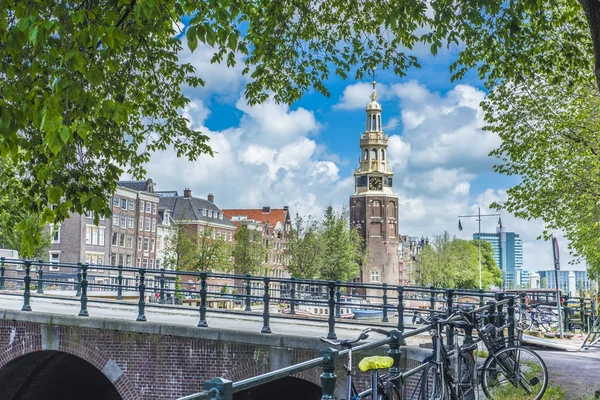 Montelbaanstoren tower in Amsterdam, Netherlands. — Stock Photo, Image