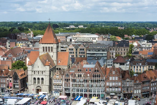 Tournai silhuett i Belgien. — Stockfoto