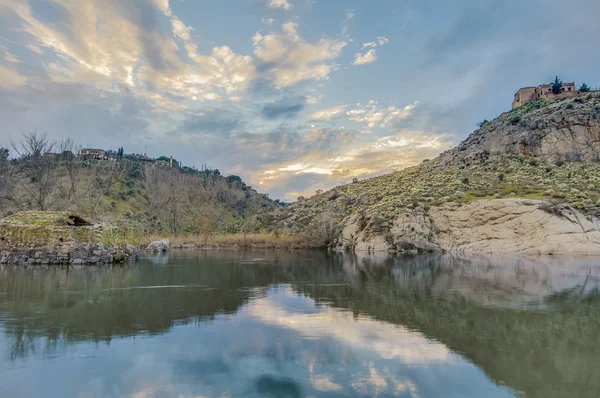 Tajo rivier in de buurt van Toledo, Spanje — Stockfoto