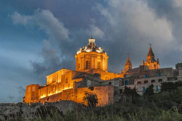 Sankt Pauls-katedralen i mdina, malta — Stockfoto