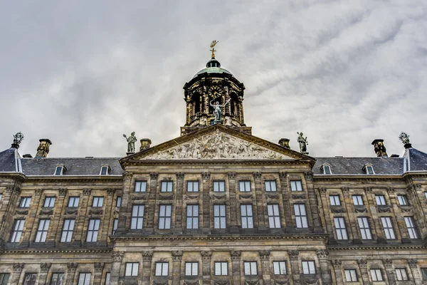 암스테르담, 네덜란드 왕궁 — 스톡 사진